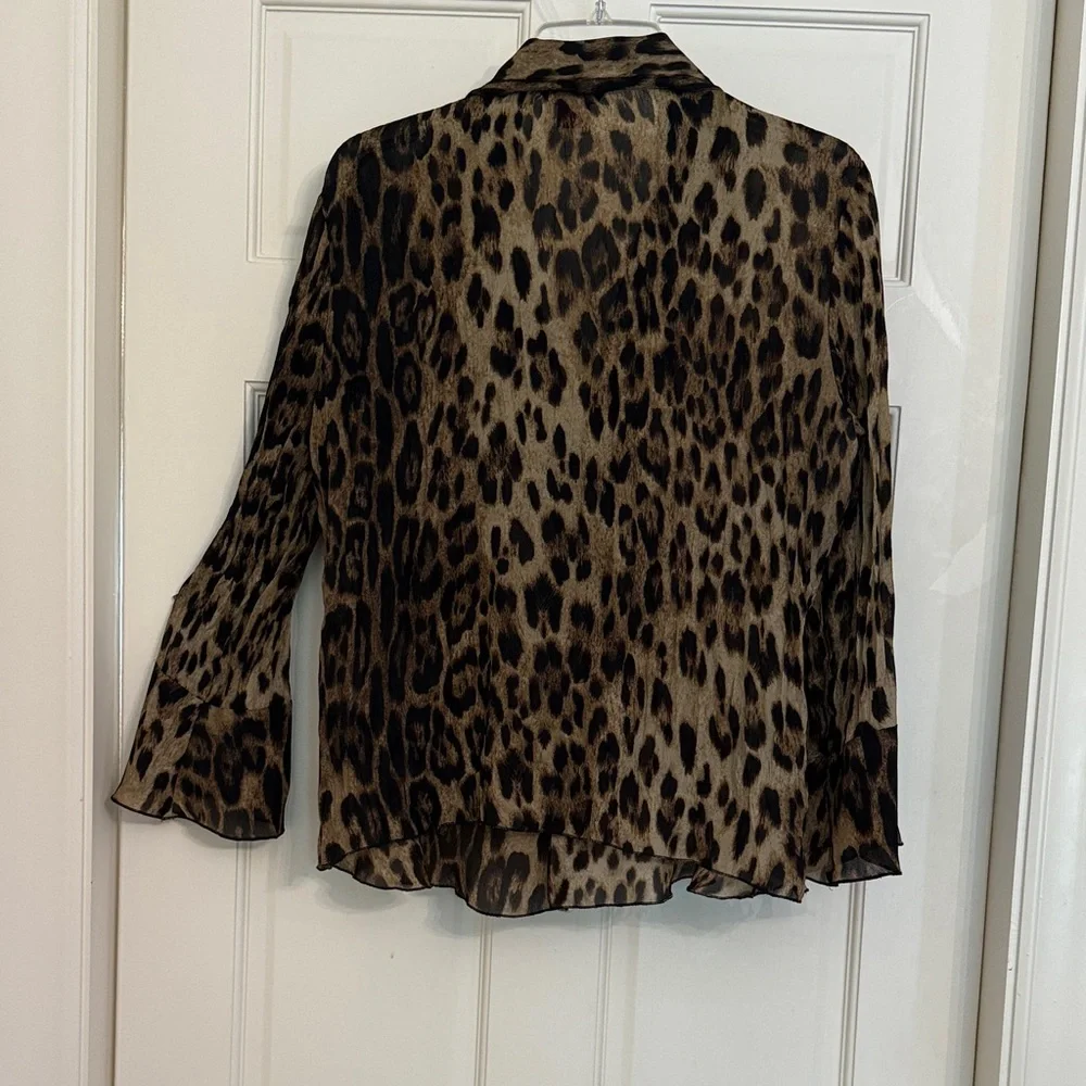 Leopard Print Ruffle Blouse - Picture 5 of 10